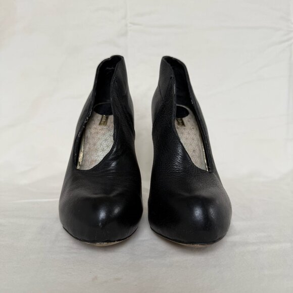 Matiko Betty Black Leather Elevated Side Slip On Peep Toe Bootie Pump Size 7 - Picture 3 of 12